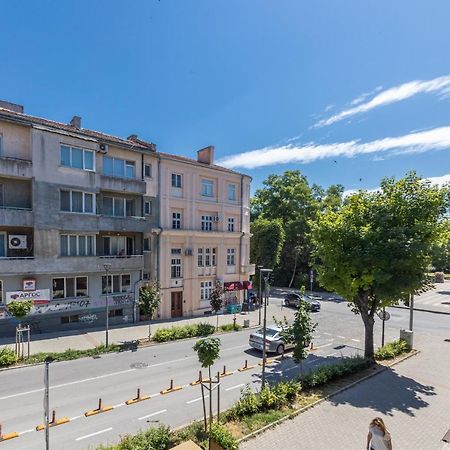 Great Location Apartment ヴァルナ エクステリア 写真