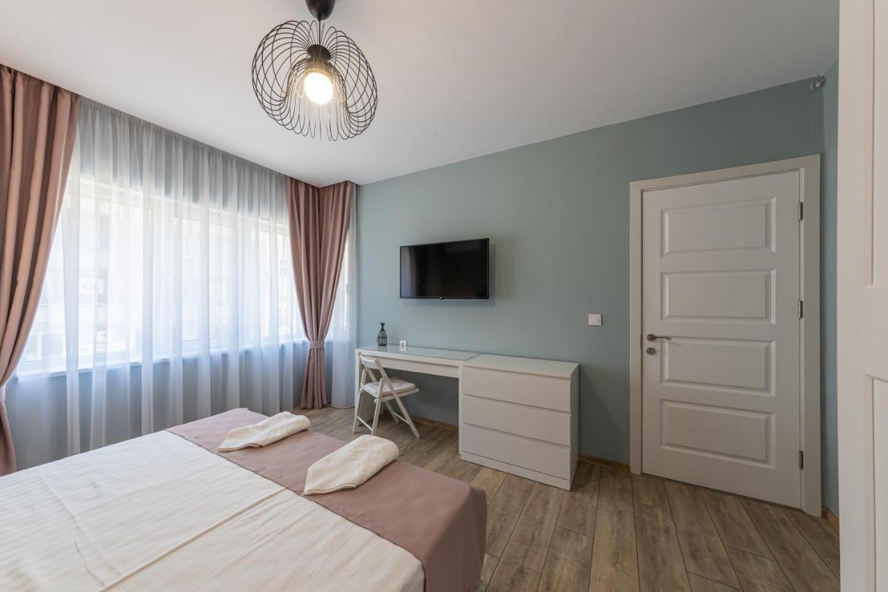 Great Location Apartment ヴァルナ エクステリア 写真