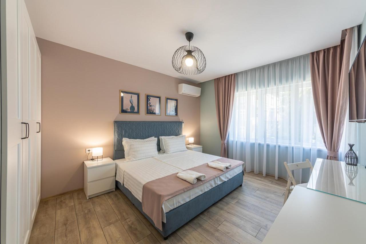 Great Location Apartment ヴァルナ エクステリア 写真