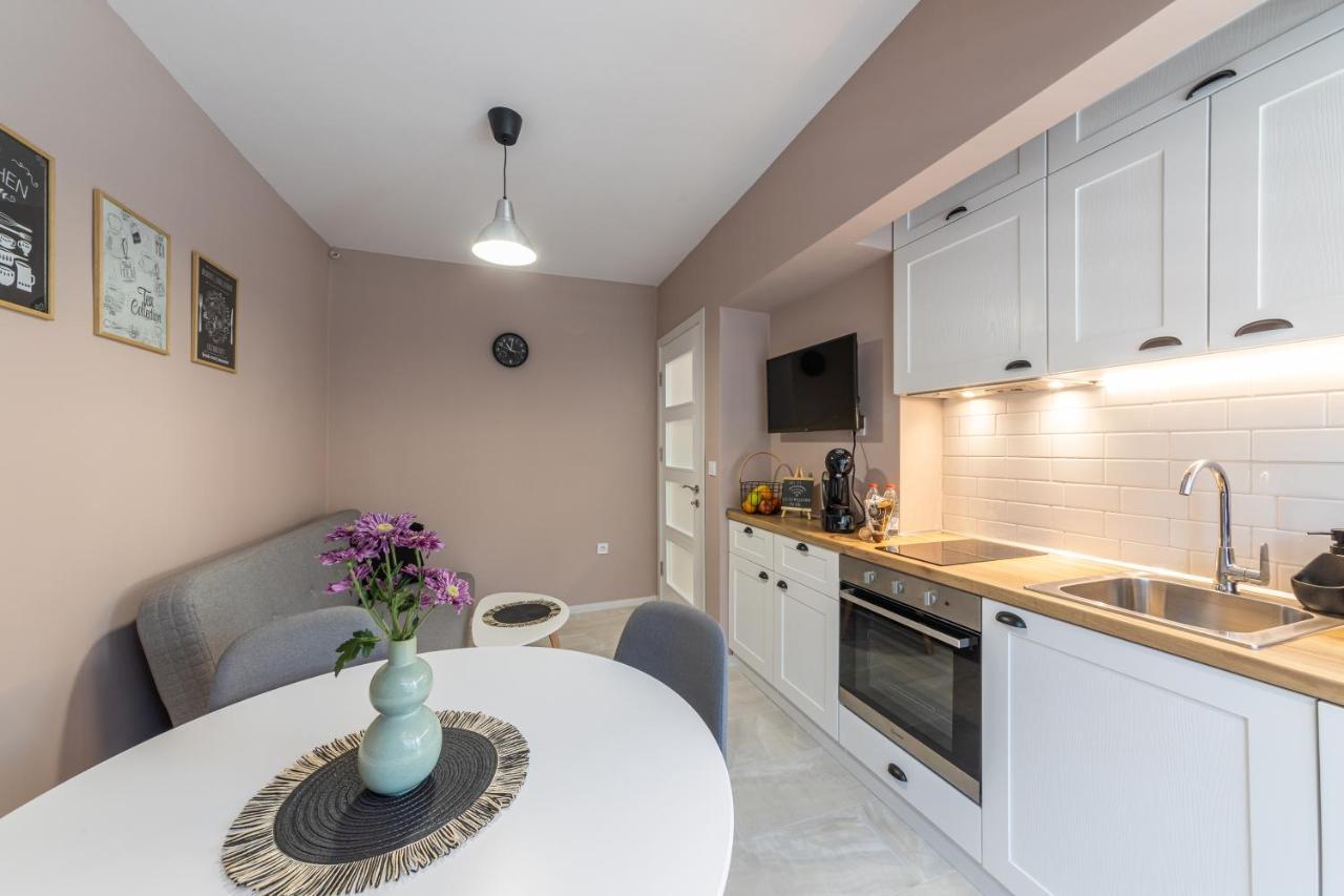 Great Location Apartment ヴァルナ エクステリア 写真