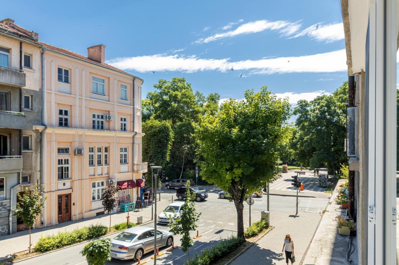 Great Location Apartment ヴァルナ エクステリア 写真