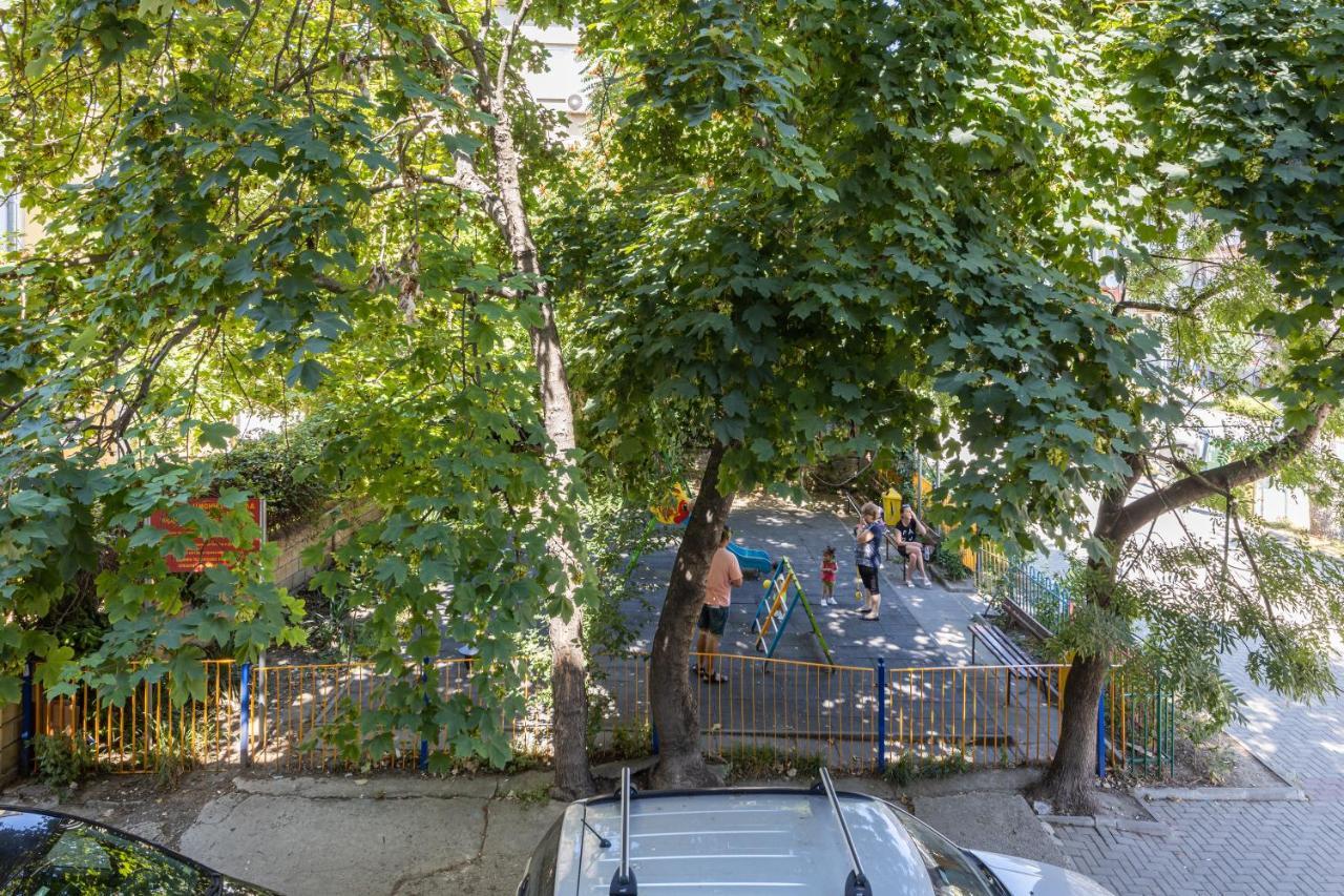 Great Location Apartment ヴァルナ エクステリア 写真